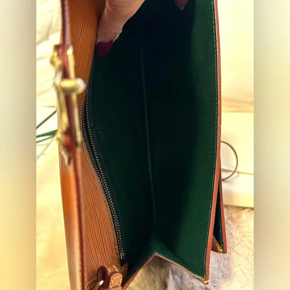 LOUIS VUITTON CLUTCH BAG SELLIER DRAGONNE BROWN EPI WITH KEY🌟 AUTHENTIC 🌟 - Picture 5 of 16